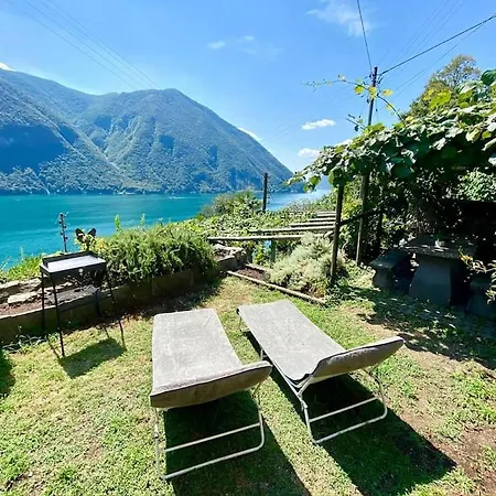 Casetta Con Giardino Vista Ferienhaus *