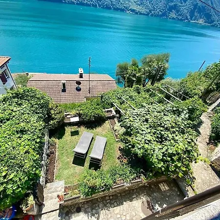 Casetta Con Giardino Vista Ferienhaus *